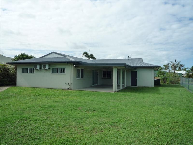 Kurrimine Beach QLD 4871