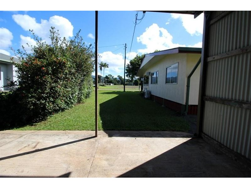 8 Harman Lane, Feluga QLD 4854