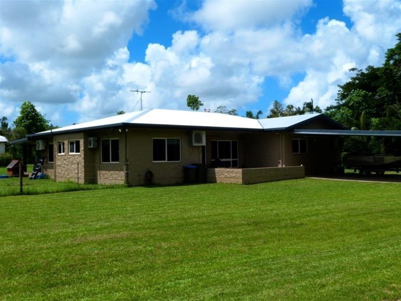 15 George Street, Silkwood QLD 4856