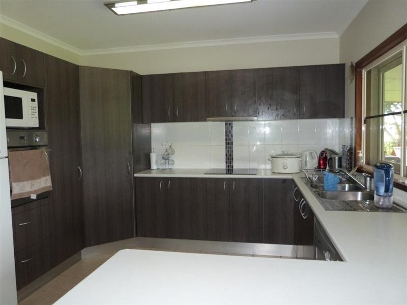 15 George Street, Silkwood QLD 4856