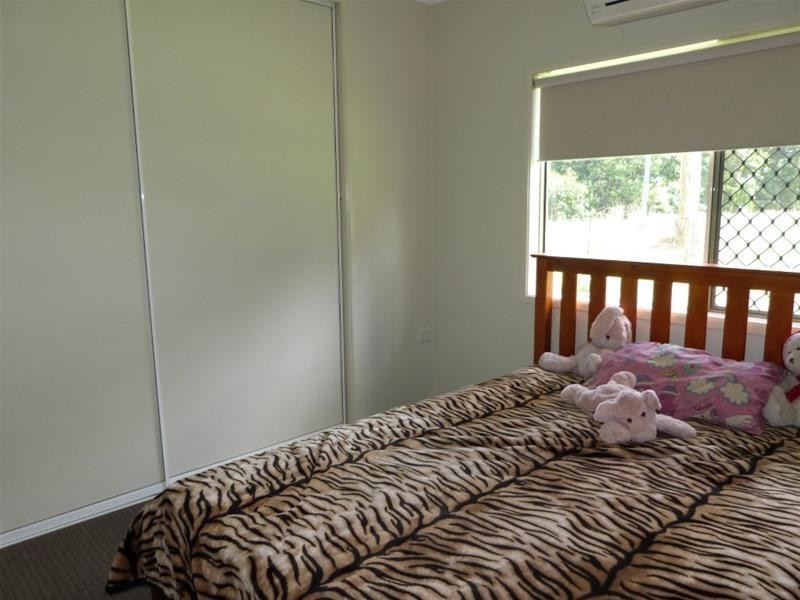 15 George Street, Silkwood QLD 4856