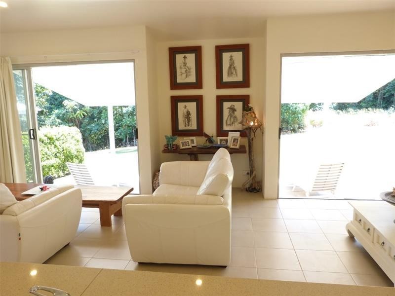 17 Royal Palm Drive, Mission Beach QLD 4852