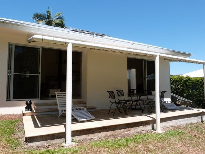 17 Royal Palm Drive, Mission Beach QLD 4852