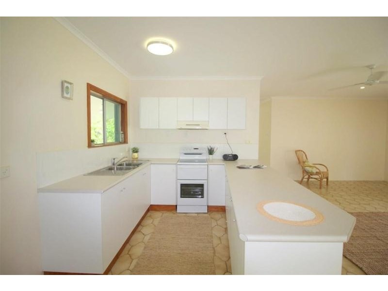 13 Pacific Parade, Mission Beach QLD 4852