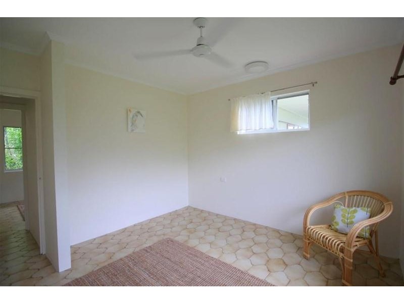 13 Pacific Parade, Mission Beach QLD 4852