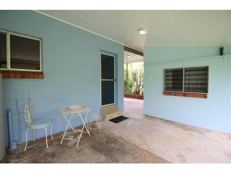 13 Pacific Parade, Mission Beach QLD 4852