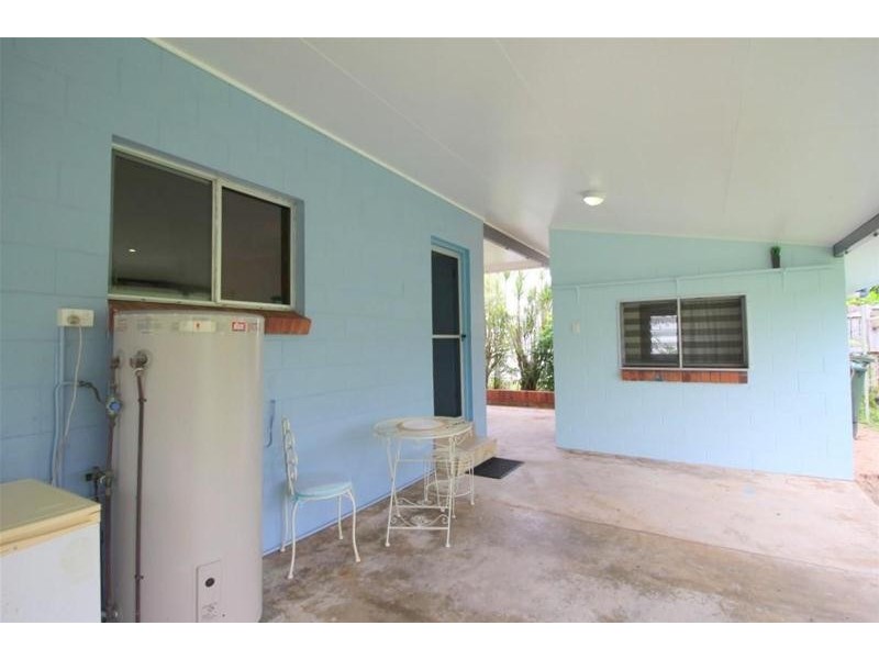 13 Pacific Parade, Mission Beach QLD 4852