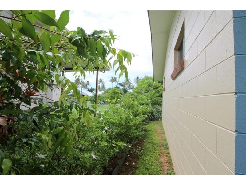 13 Pacific Parade, Mission Beach QLD 4852