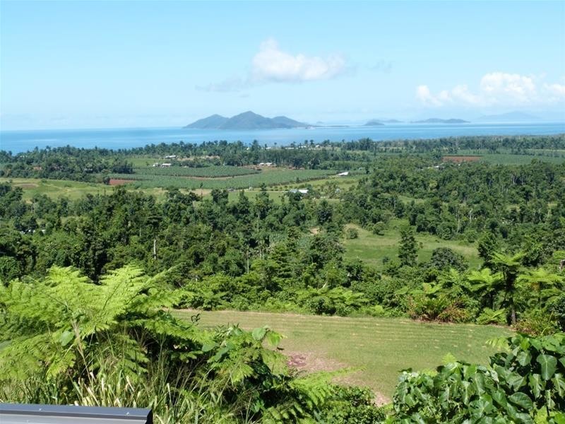 4 Wylie Road, Mission Beach QLD 4852