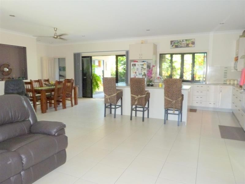 1 Golf Course Street, El Arish QLD 4855