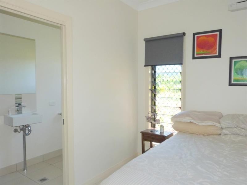 1 Golf Course Street, El Arish QLD 4855