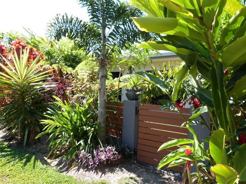 1 Golf Course Street, El Arish QLD 4855