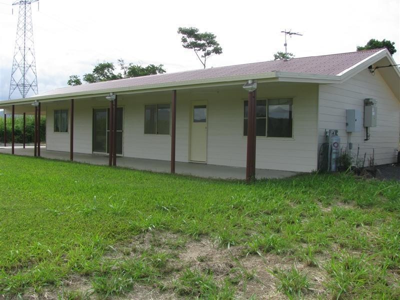 1 Silkwood Japoon Road, Silkwood QLD 4856