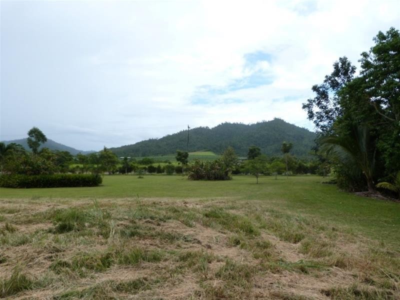 252 East Feluga Road, East Feluga QLD 4854