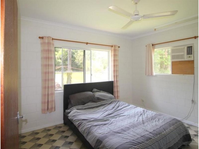 819 East Feluga Road, East Feluga QLD 4854