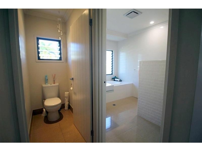 40 Conch Street, Mission Beach QLD 4852