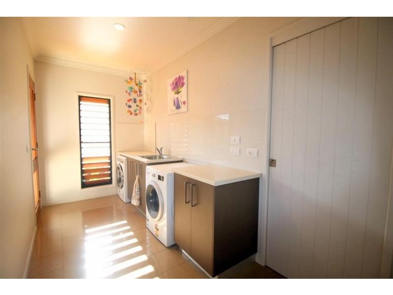 40 Conch Street, Mission Beach QLD 4852