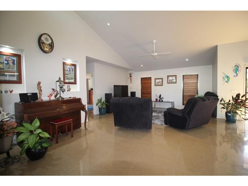 40 Conch Street, Mission Beach QLD 4852