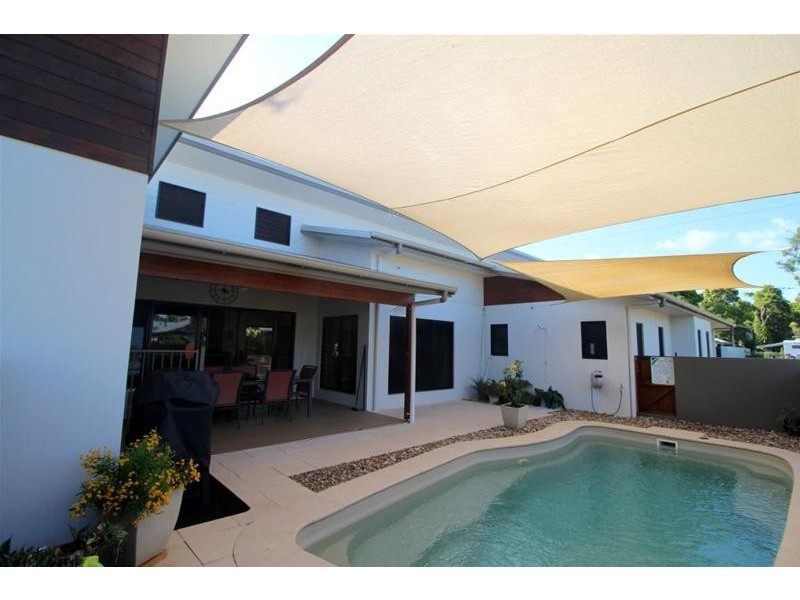 40 Conch Street, Mission Beach QLD 4852