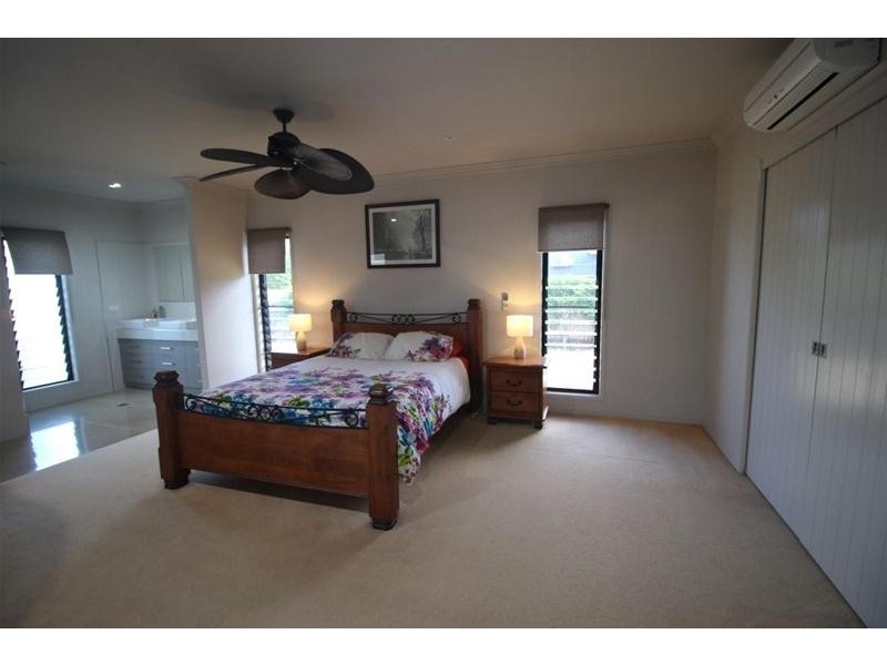 40 Conch Street, Mission Beach QLD 4852