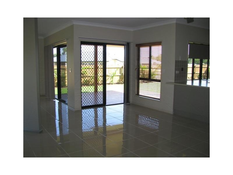 19 Clipper Court, South Mission Beach QLD 4852