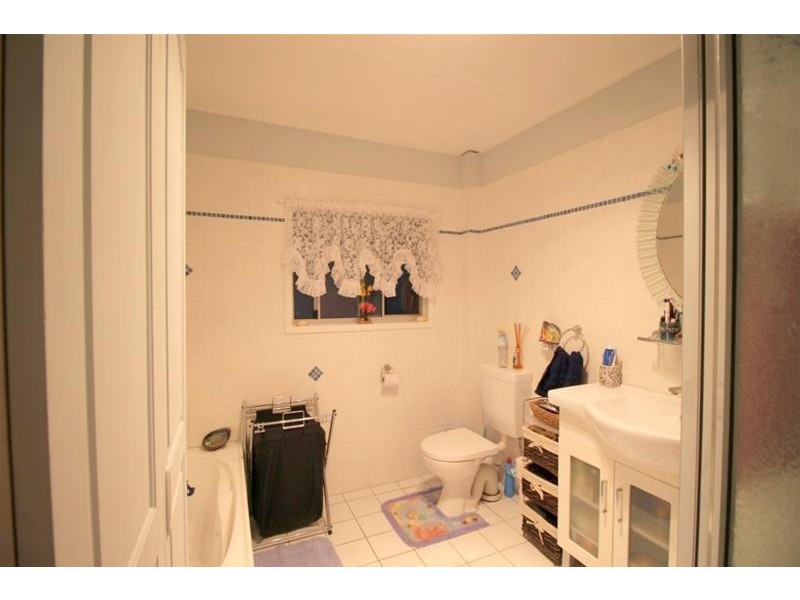 6 Walter Lever Estate Road, Silkwood QLD 4856