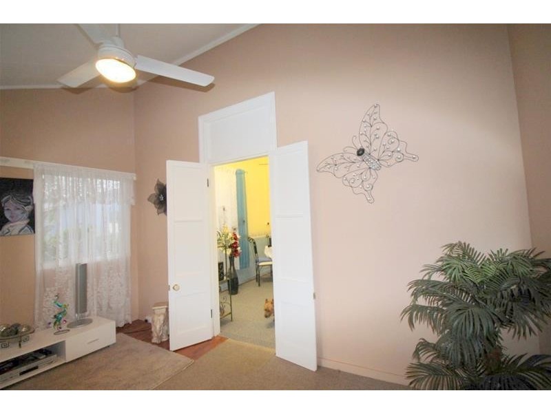 6 Walter Lever Estate Road, Silkwood QLD 4856