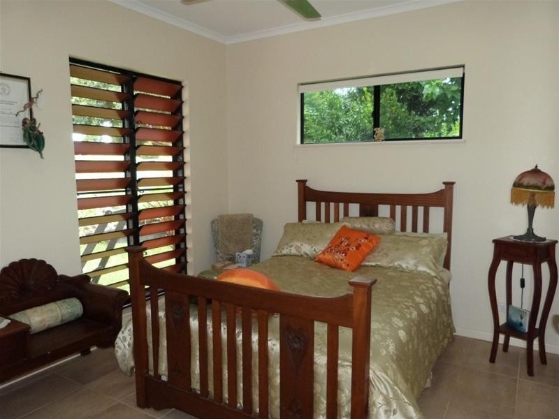 1 Riverside Terrace, South Mission Beach QLD 4852