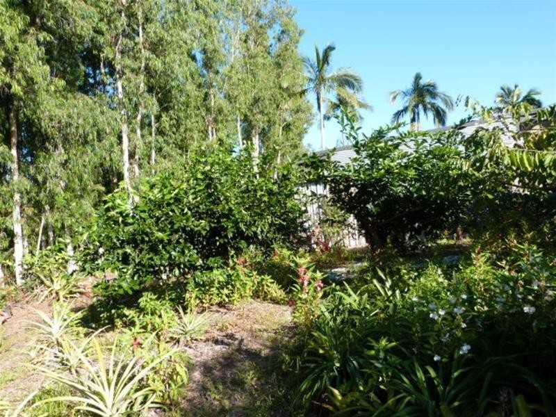 8 Dunkalli Crescent, Wongaling Beach QLD 4852