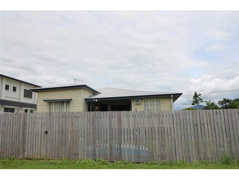 10 Euramo Road, Euramo QLD 4854