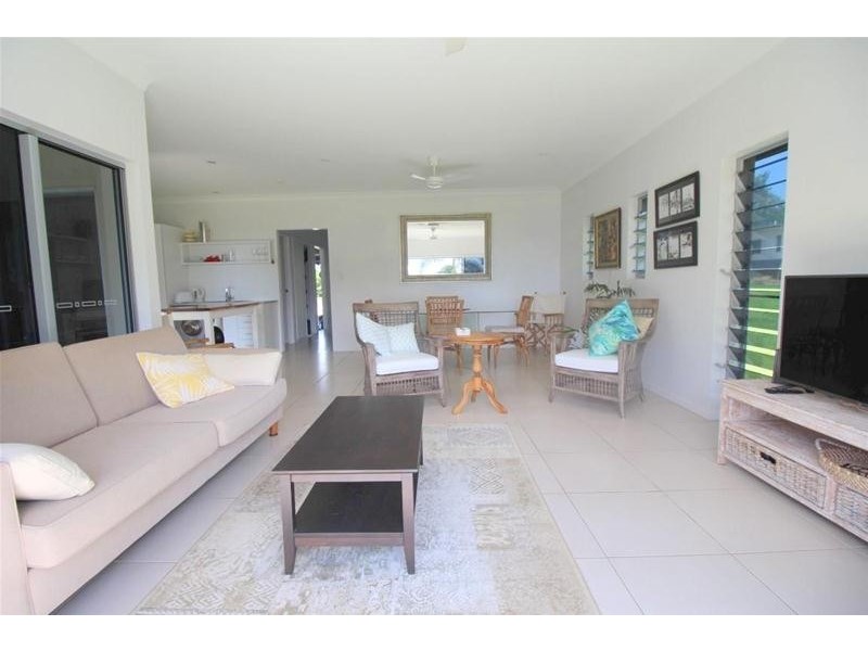 14 Rise Crescent, Mission Beach QLD 4852
