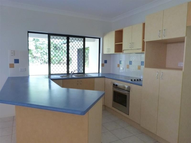 2 Kootooloo Close, Wongaling Beach QLD 4852