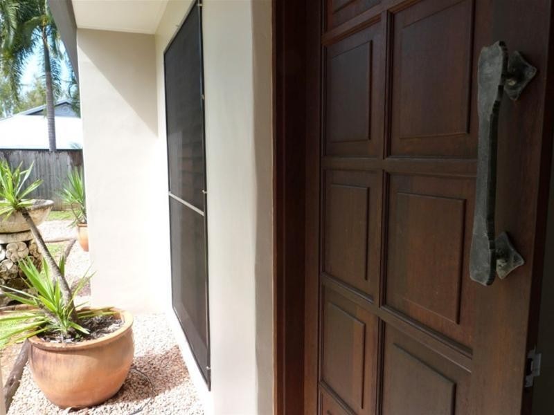 2 Kootooloo Close, Wongaling Beach QLD 4852