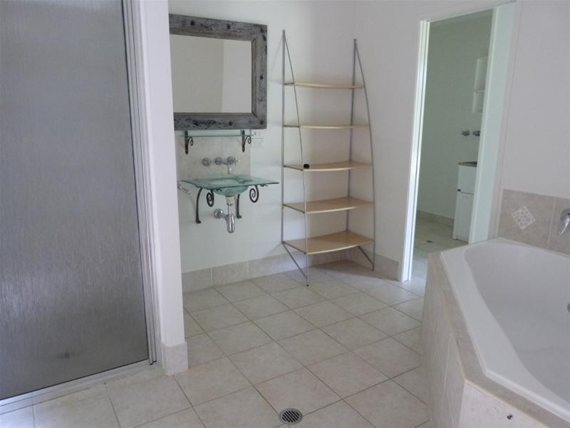 2 Kootooloo Close, Wongaling Beach QLD 4852