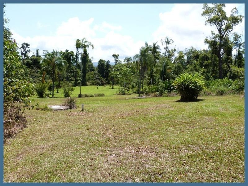 Lot/2 Mountain View Close, Maria Creeks QLD 4855