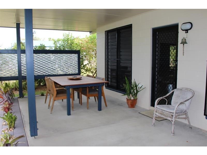 104 Tully Heads Road, Tully Heads QLD 4854