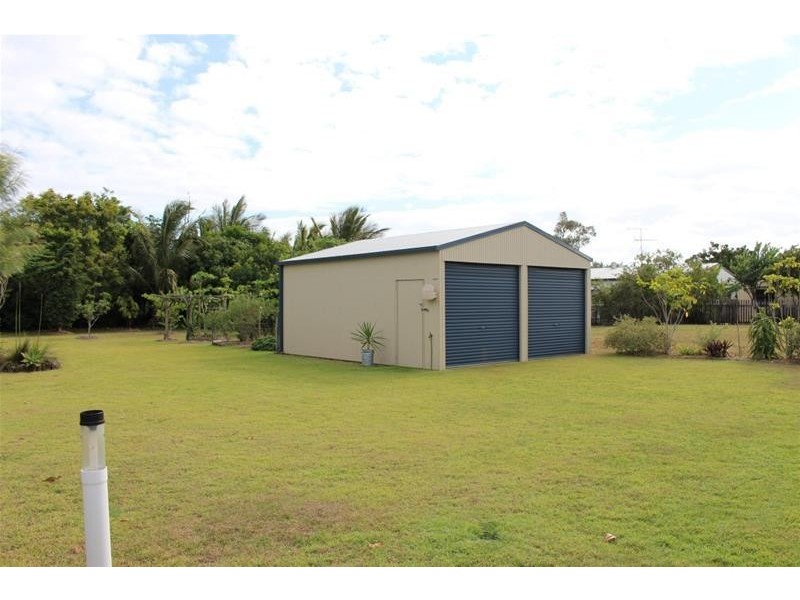 104 Tully Heads Road, Tully Heads QLD 4854