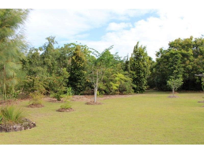 104 Tully Heads Road, Tully Heads QLD 4854