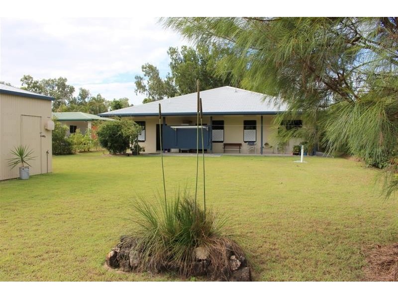 104 Tully Heads Road, Tully Heads QLD 4854