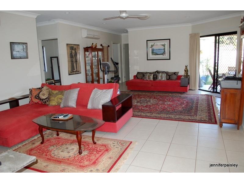 8 Spinnaker Street, South Mission Beach QLD 4852