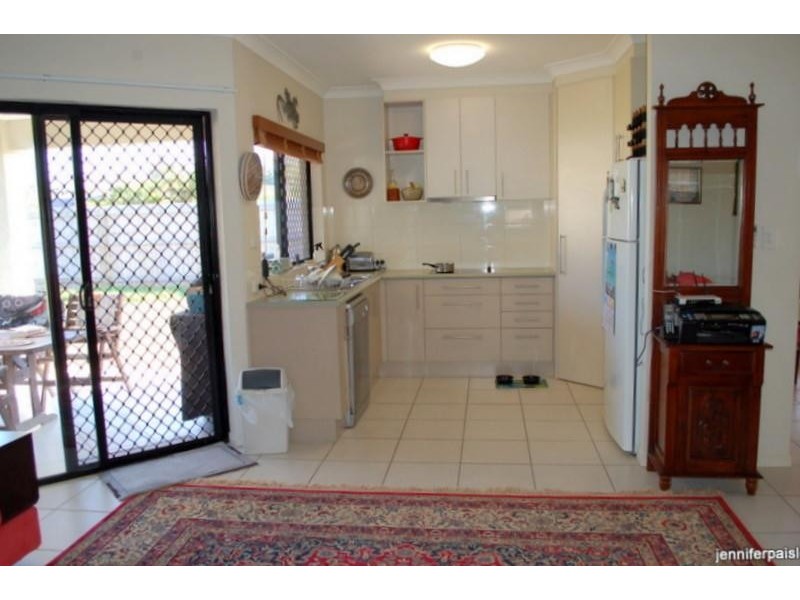 8 Spinnaker Street, South Mission Beach QLD 4852