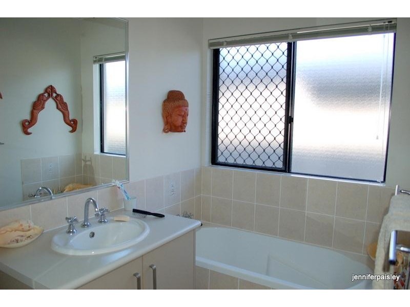 8 Spinnaker Street, South Mission Beach QLD 4852