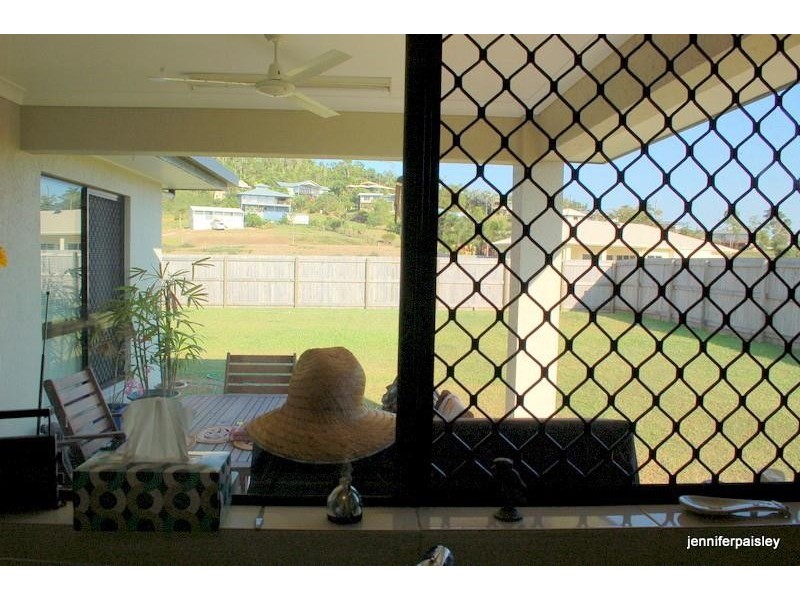 8 Spinnaker Street, South Mission Beach QLD 4852