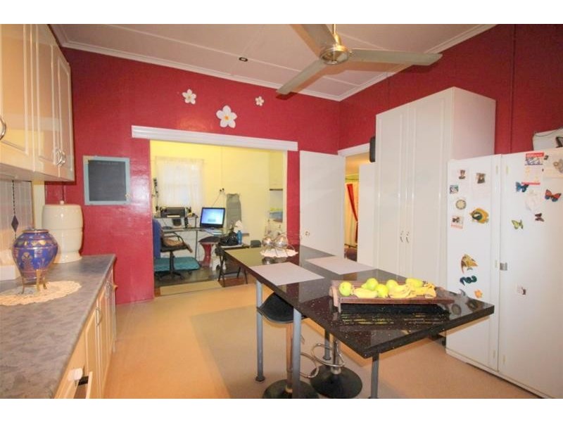 6 Walter Lever Estate Road, Silkwood QLD 4856