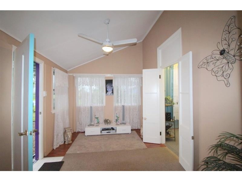 6 Walter Lever Estate Road, Silkwood QLD 4856