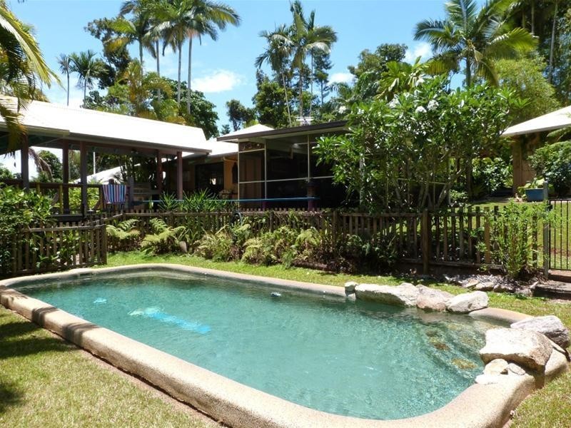 350 Bingil Bay Road, Bingil Bay QLD 4852