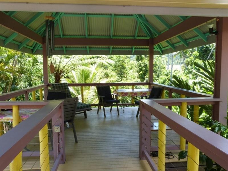 350 Bingil Bay Road, Bingil Bay QLD 4852