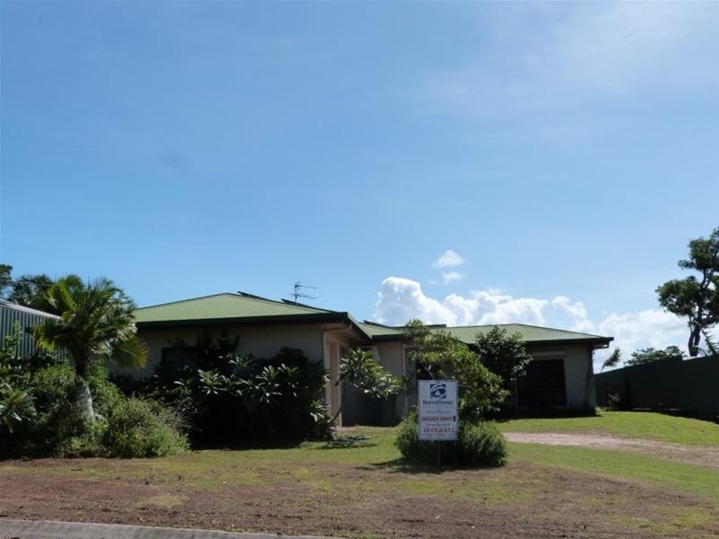 7 Jessie Lane, South Mission Beach QLD 4852