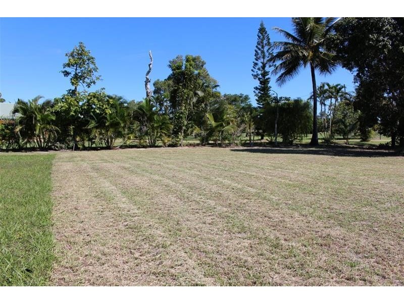 Lot 4, Lot 4 Vipiana Drive, Tully Heads QLD 4854