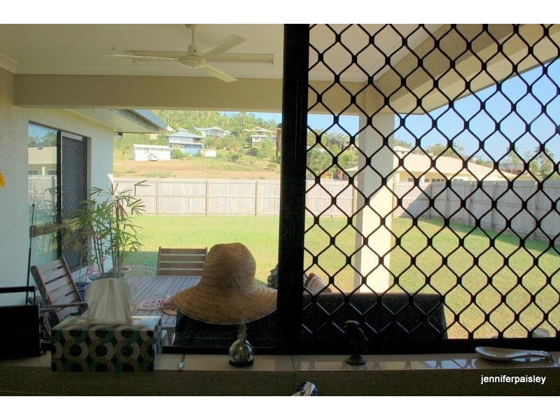 8 Spinnaker Street, South Mission Beach QLD 4852